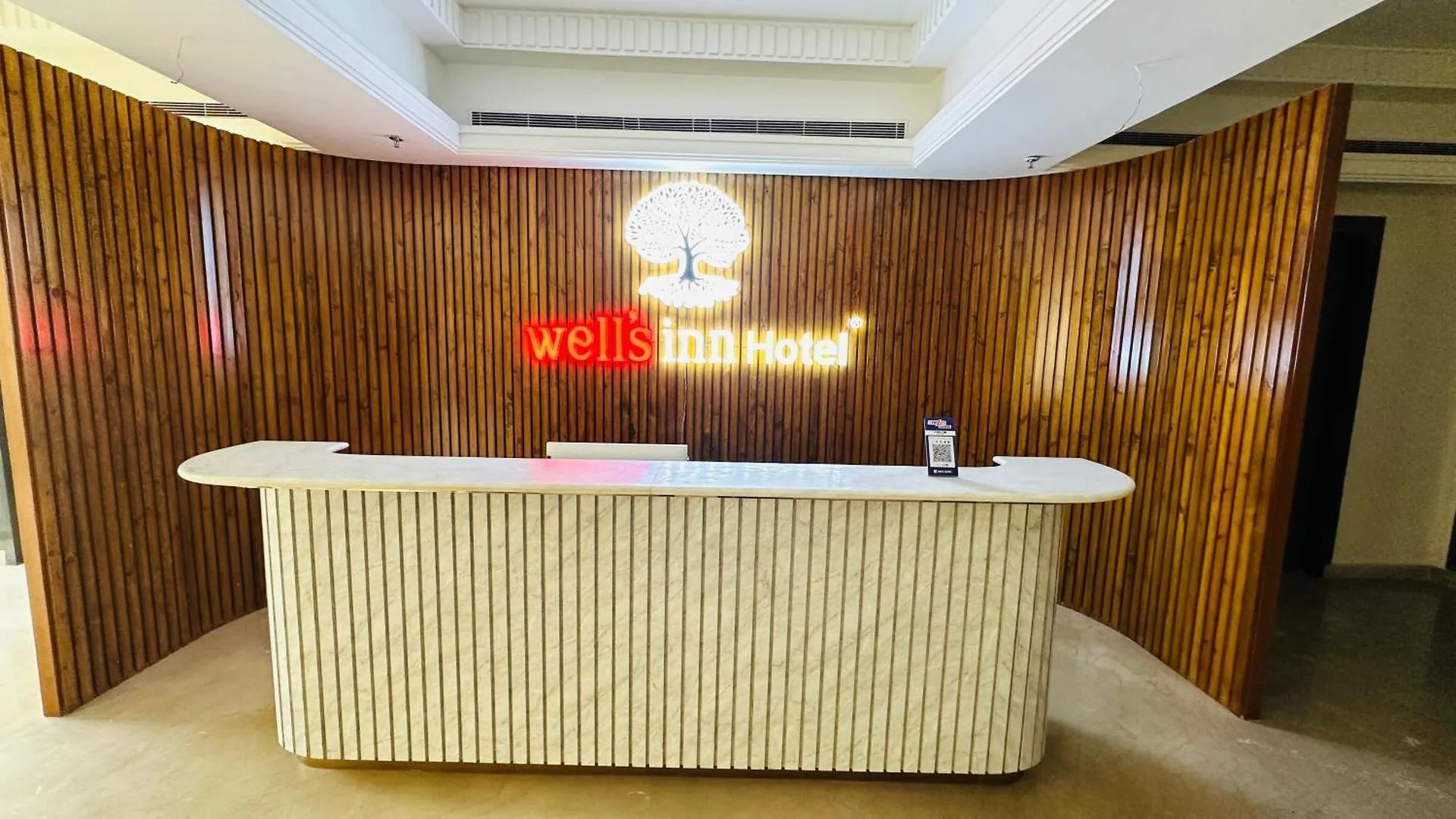 ****  Wells Inn Hotel Varanasi Hindistan